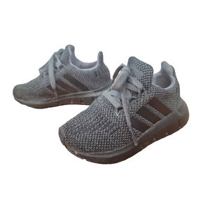 Adidas Originals Swift Run Toddler Black Gray Boys Shoes Size 7K  AC7995